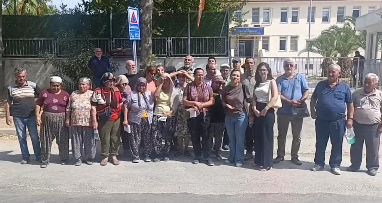 akbelende zeytin direnisinde gozaltina alinan muhtar ve koyluler serbest birakildi eXTMrVii