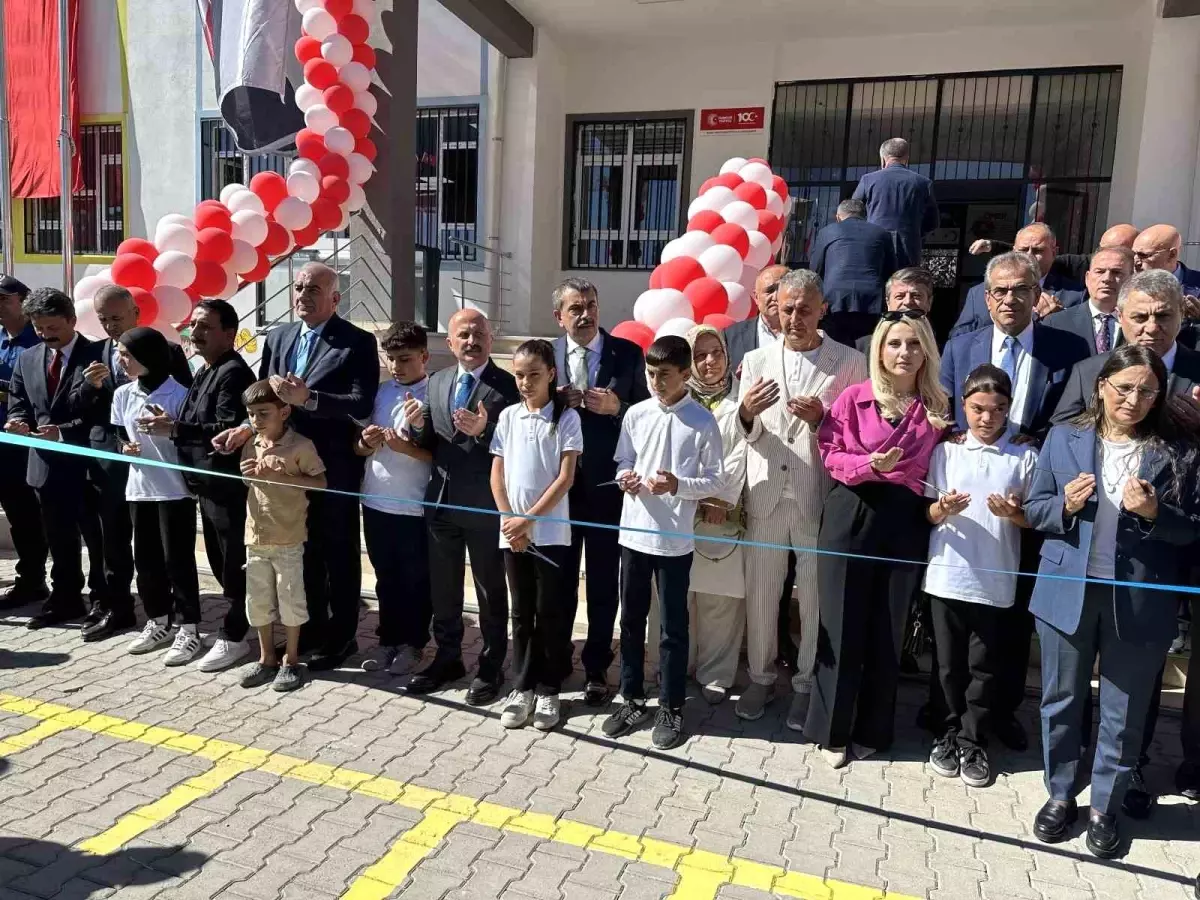 bakan tekin turkiye son 20 yilda egitim ogretimde fiziki altyapi teknolojik altyapi ve akademik icerik acisindan devrim niteliginde isler yapti VPKGxsbm