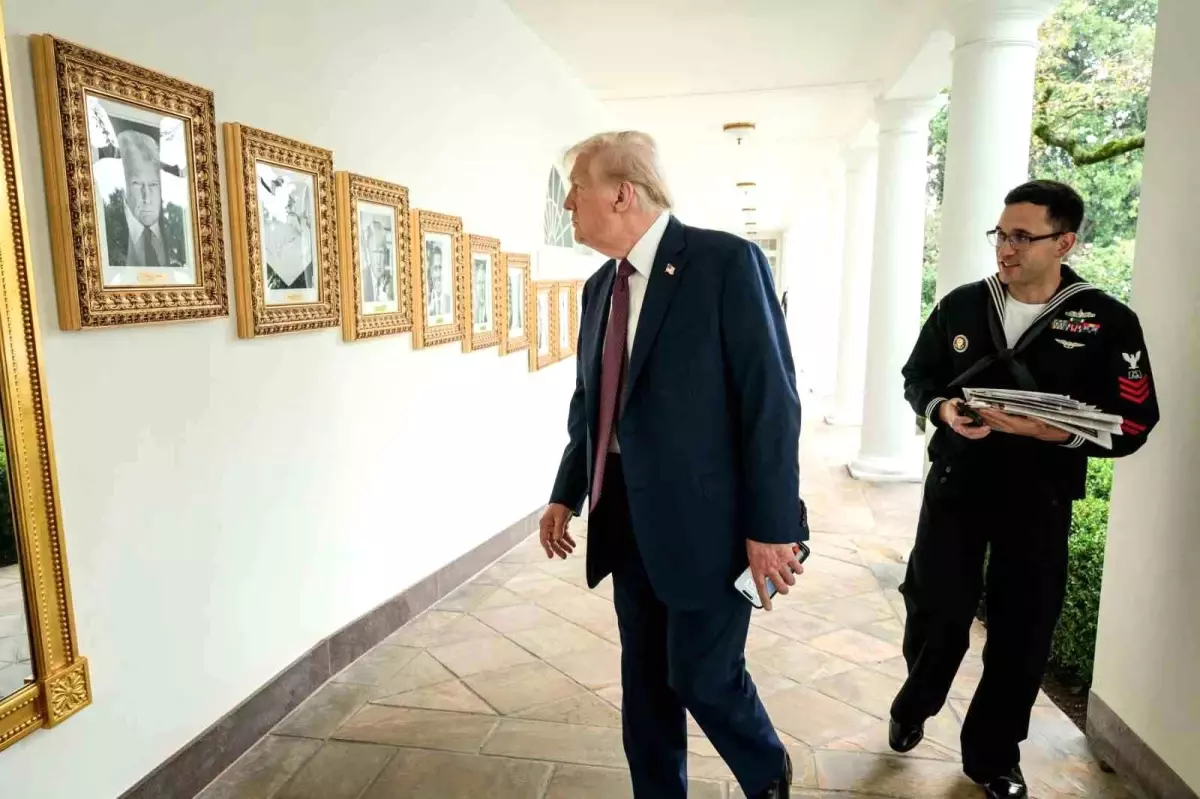 beyaz sarayda bidena sohretler yolunda otomatik imza WqqtqsKF