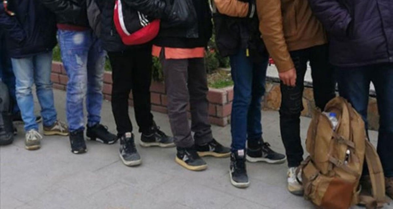 izmirde 56 kacak gocmen yakalandi MalxF7WV