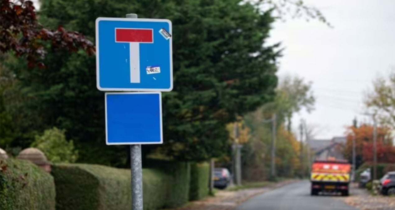 bir anda trafik levhalari degisti kimse anlamini bilmiyor lhCH63O8.jpg