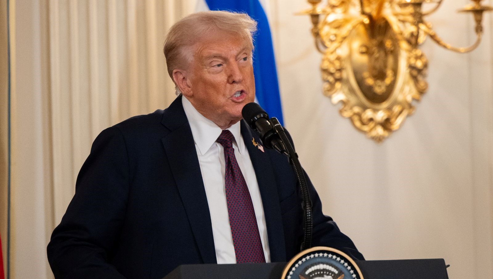 trumpdan ithal kamyonlara gumruk vergisi 1 kasimda basliyor dOnyYFn7