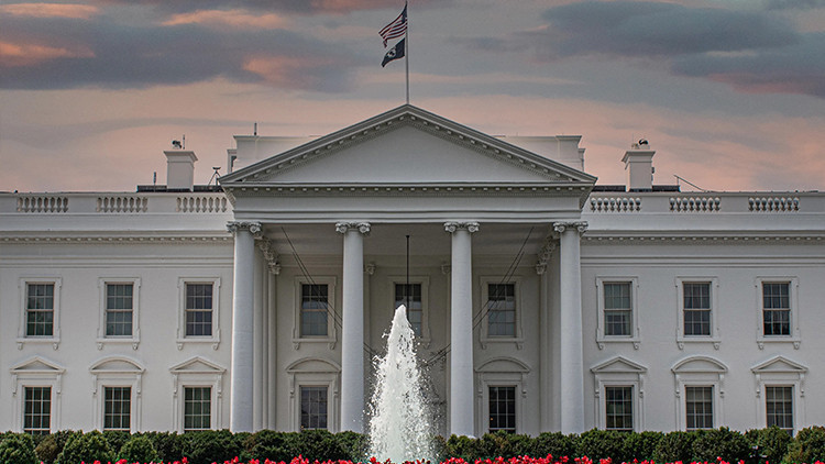 abd tarihinin en uzun kapanmasi bakan uyardi havalimanlarinda kaos yasanacak N8XZFSCJ.jpg