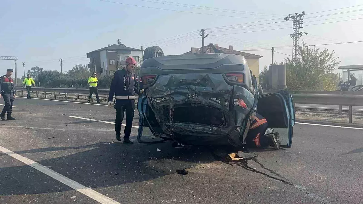 pamukovada otomobil takla atti 2 yarali WKypehux.jpg