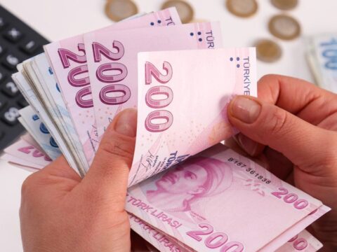 SGK Uzmanı İsa Karakaş’tan Asgari Ücret Ara Zamı ve Emeklilere Yönelik Yenilikler Hakkında Önemli Açıklamalar